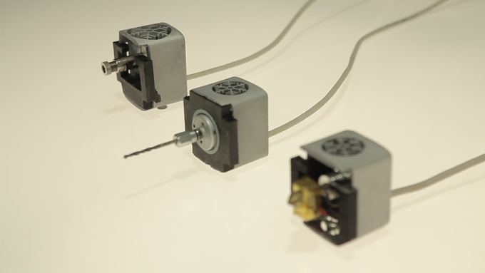 [视频] ADAM多功能一体3D打印机: 打印、扫描、激光、研磨