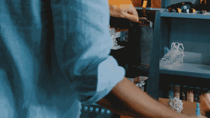 [视频] Dazz 3D: 最先进的 LCD 光固化 3D打印机