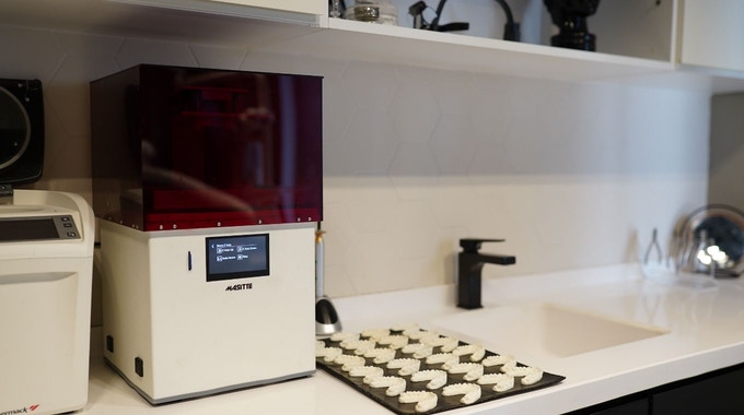 [视频] MASITTE: 济实惠的工业级激光SLA 3D打印机