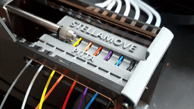 [视频] PITTA: FDM 3D打印机的8色3D打印模块