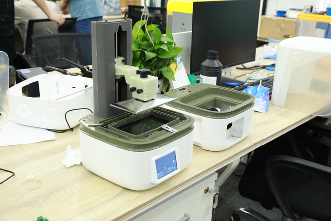 [视频] Weistek L6: 桌面上的下一代 2K LCD 3D 打印机