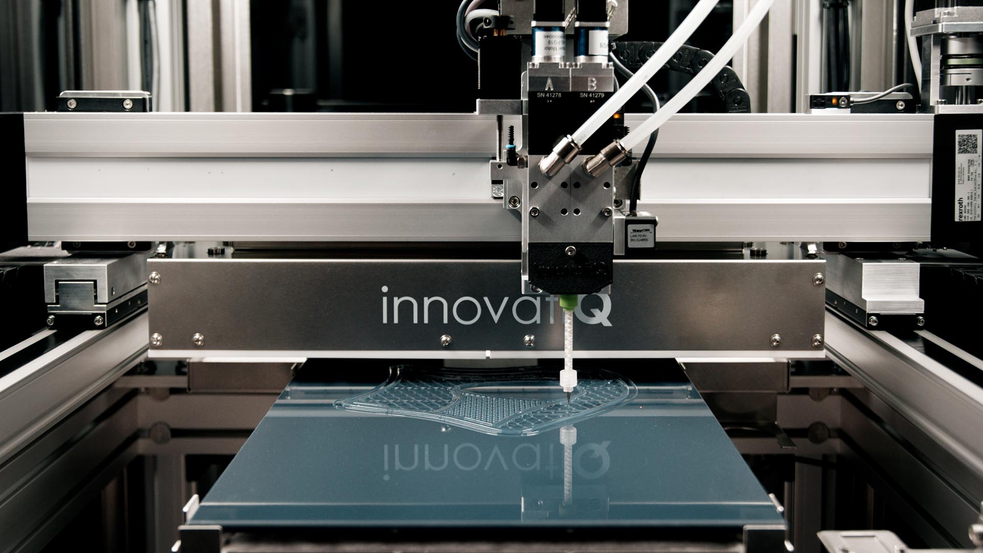 [视频] innovatiQ  LiQ 320 注塑硅胶液体增材制造3D打印机