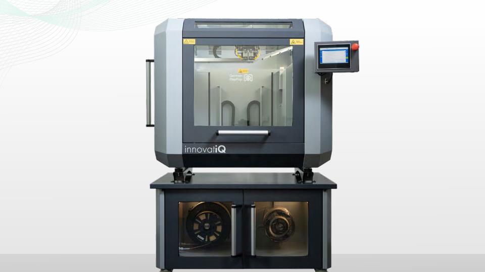 [视频] innovatiQ TiQ 5 用于高性能热塑性塑料的大型工业级3D打印机