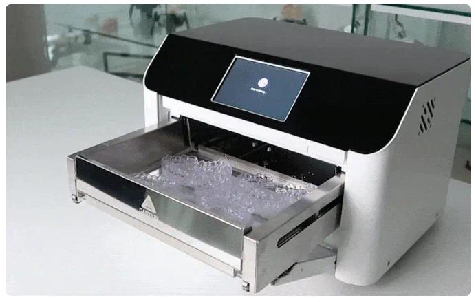 [视频] Ackuretta CURIE Plus：适用于牙科3D打印的终极UV固化站