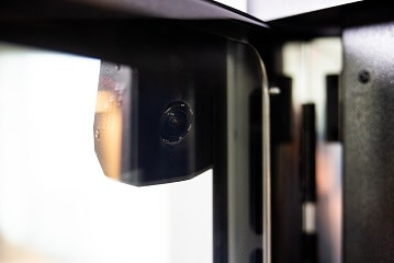 [视频] miniFactory Ignite 3D打印机：提升您的生产规模的新燃点