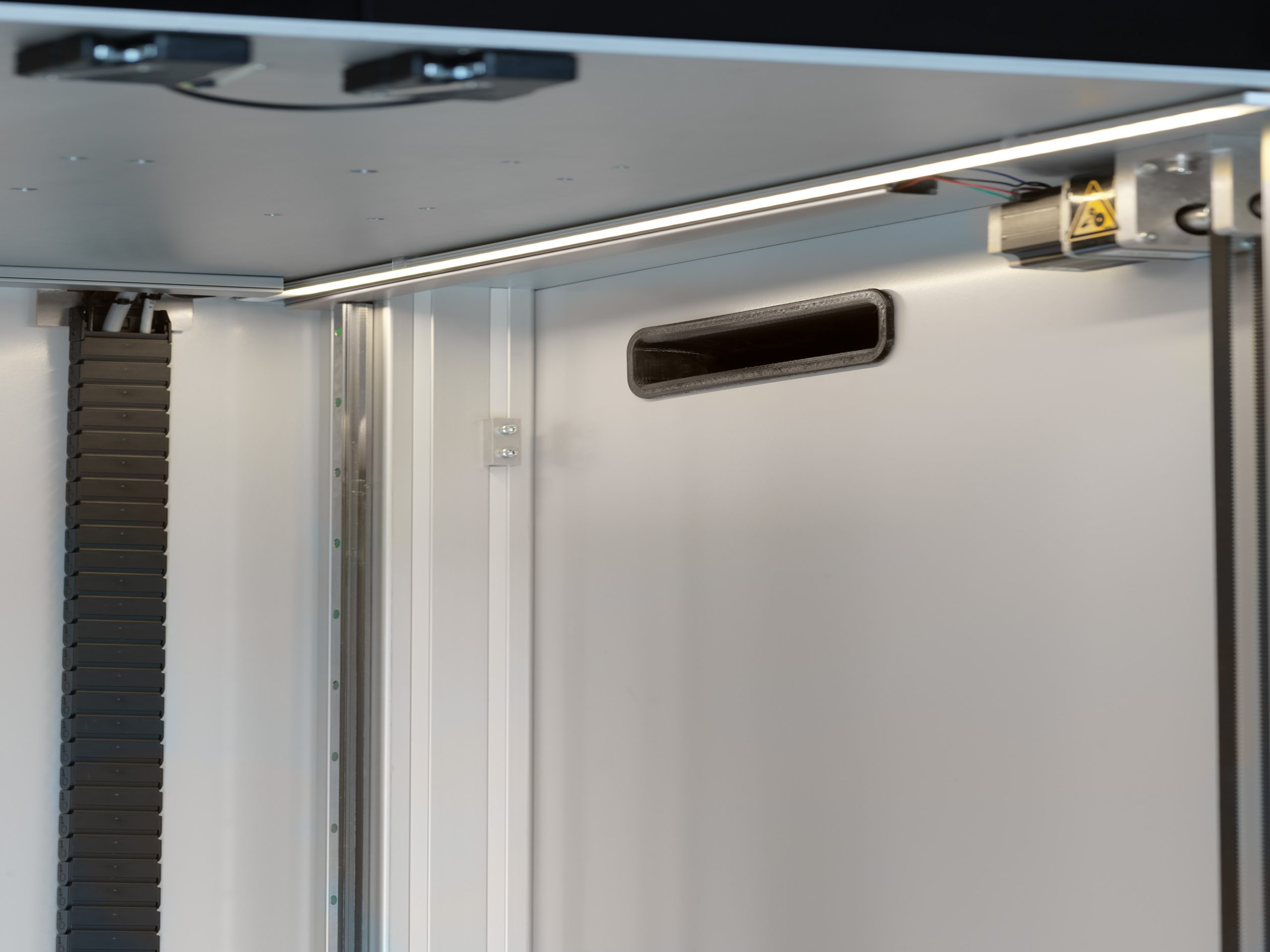 [视频] Builder Extreme 2000 PRO工业级大幅面FDM 3D打印机