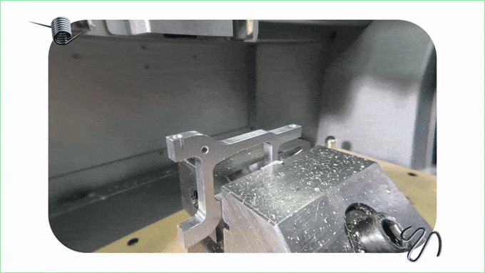 [视频] Makera Carvera Air：一台桌面级智能且多功能的台式数控机床